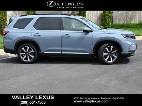 Used 2024 Honda Pilot Elite image 3