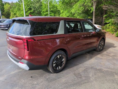 New 2026 Kia Carnival LXS image 7