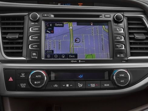 Used 2016 Toyota Highlander Limited AWD/4WD image 22