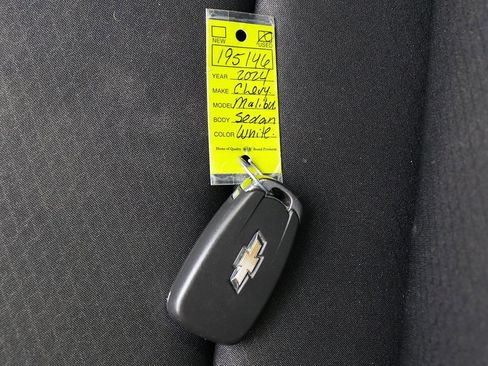 Used 2024 Chevrolet Malibu LT FWD image 60