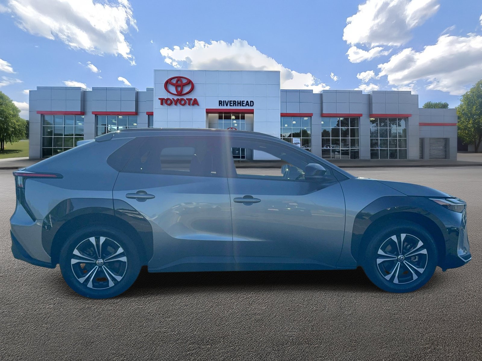 Certified 2023 Toyota bZ4X AWD w/ Weather Package image 5