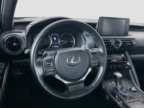 Used 2025 Lexus IS 300 w/ Comfort Package RWD image 18