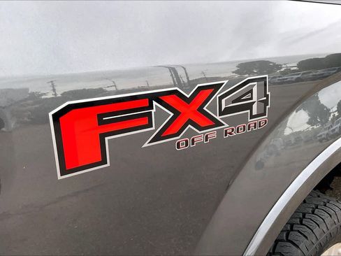 Used 2020 Ford F150 Platinum w/ Equipment Group 701A Luxury AWD/4WD image 31
