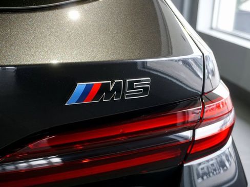New 2026 BMW M5 Touring image 4
