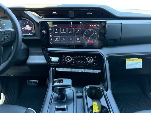 Used 2026 GMC Sierra 1500 AT4X w/ AT4X AEV Edition AWD/4WD image 12