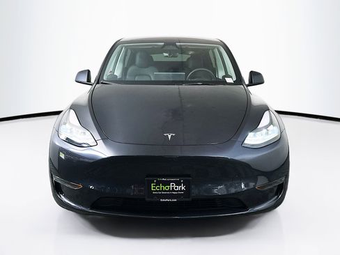 Used 2024 Tesla Model Y Long Range image 2