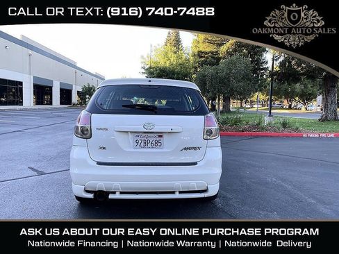 Used 2005 Toyota Matrix XR FWD image 8