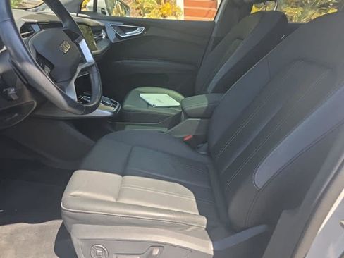 Used 2023 Audi Q4 e-tron Premium Plus w/ Premium Plus RWD image 9