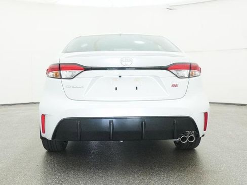 New 2026 Toyota Corolla SE image 9
