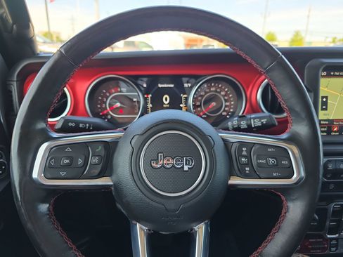 Used 2022 Jeep Wrangler Unlimited Rubicon w/ Steel Bumper Group AWD/4WD image 18