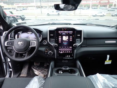 New 2026 RAM 1500 4x4 Crew Cab image 14