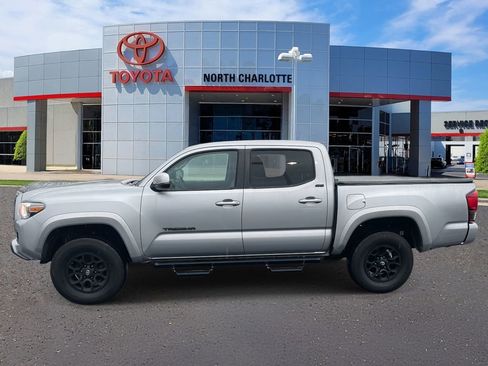 Used 2022 Toyota Tacoma SR5 image 7