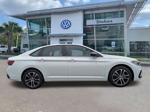 New 2026 Volkswagen Jetta Sport FWD image 3