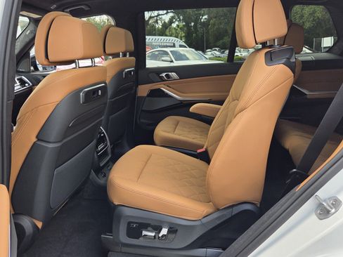 New 2027 BMW X7 xDrive40i w/ M Sport Package AWD/4WD image 11