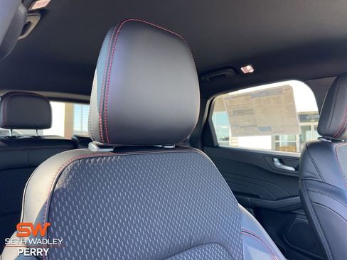 New 2026 Ford Escape ST-Line w/ Tech Pack #1 image 15