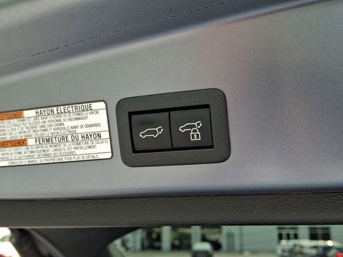Certified 2022 Toyota Corolla Cross XLE w/ Convenience Package AWD/4WD image 30