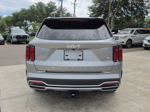 Certified 2022 Kia Sorento SX Prestige AWD/4WD image 7