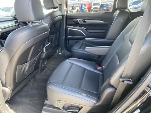 Used 2021 Kia Telluride S AWD/4WD image 18