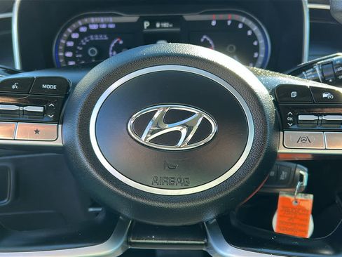 Used 2023 Hyundai Tucson SE image 9