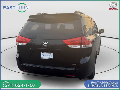 Used 2014 Toyota Sienna XLE FWD image 10