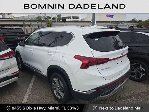 Used 2021 Hyundai Santa Fe SEL image 3