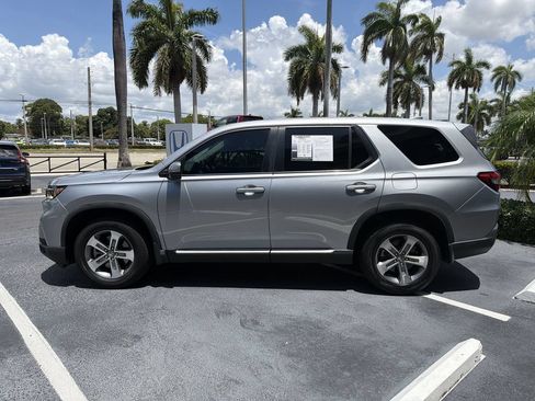Used 2023 Honda Pilot EX-L image 5