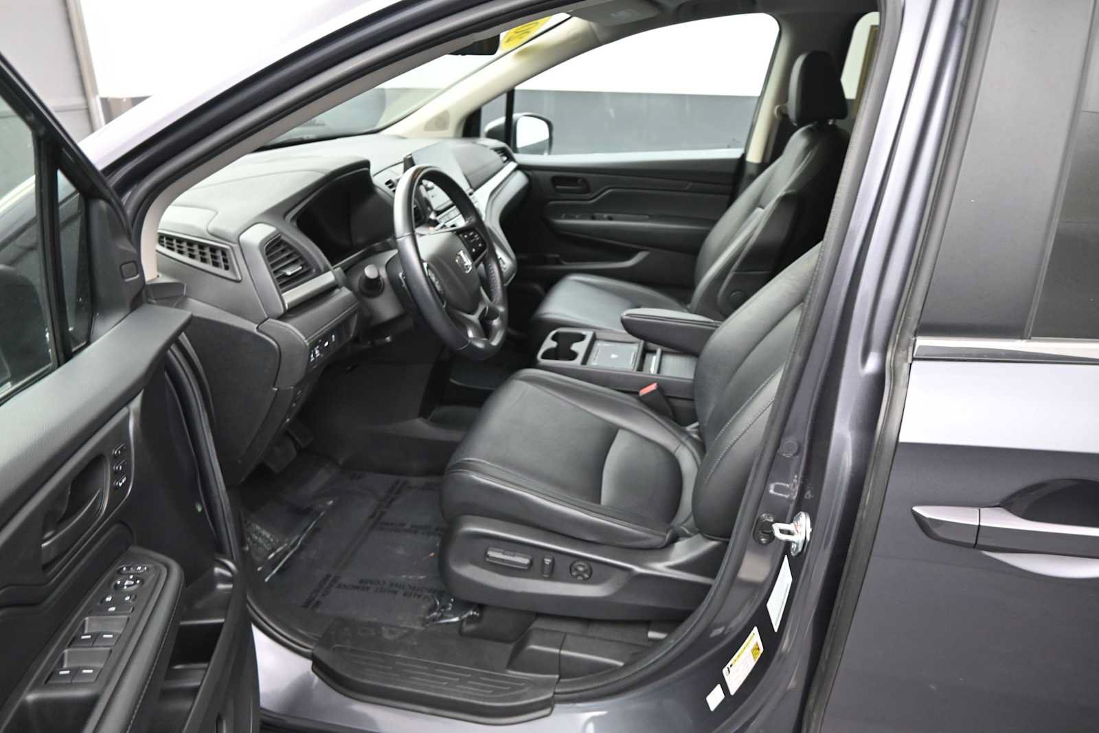 Used 2025 Honda Odyssey EX-L image 11