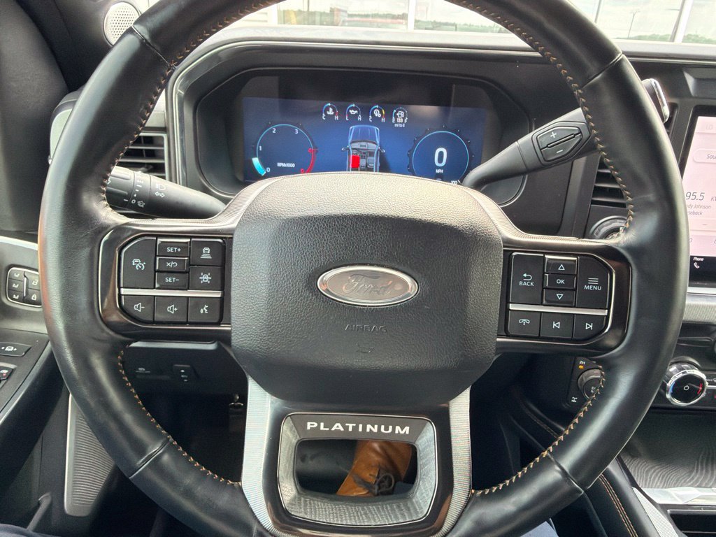 Used 2024 Ford F250 Platinum AWD/4WD image 2