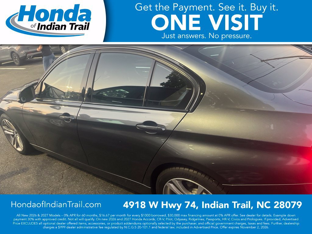 Used 2017 BMW 330i xDrive Sedan AWD/4WD image 2