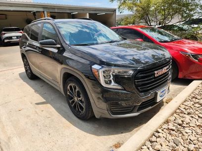Used 2022 GMC Terrain SLE w/ Driver Convenience Package