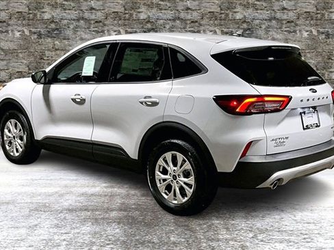 New 2026 Ford Escape Active image 3