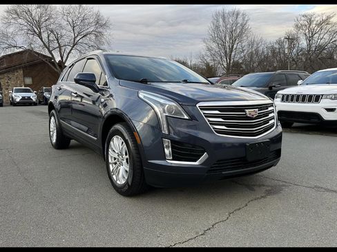 Used 2018 Cadillac XT5 FWD image 1