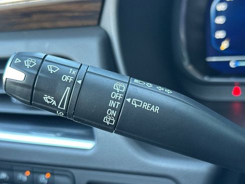 Used 2022 Chevrolet Tahoe Premier image 38