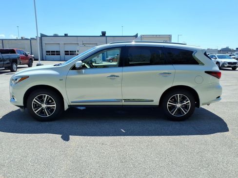 Used 2019 INFINITI QX60 Luxe w/ Essential Package AWD/4WD image 4