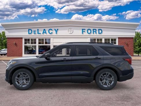 New 2026 Ford Explorer Active w/ Active Comfort Package AWD/4WD image 4
