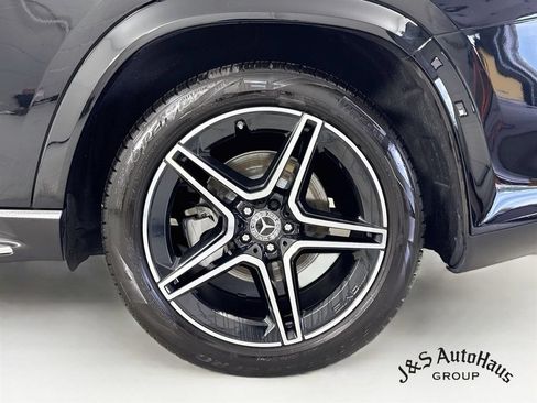 Used 2024 Mercedes-Benz GLS 450 4MATIC w/ Pinnacle Trim Package image 41