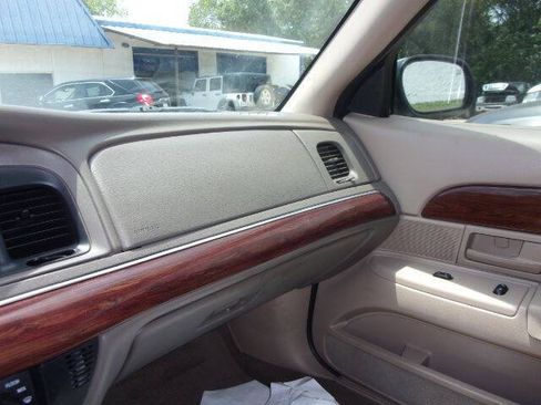 Used 2003 Mercury Grand Marquis GS RWD image 10
