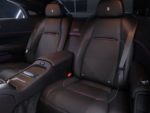 Used 2020 Rolls-Royce Wraith RWD image 17