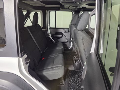 Used 2021 Jeep Wrangler Unlimited Sport AWD/4WD image 18