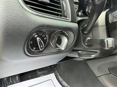 Used 2018 Porsche Macan GTS AWD/4WD image 21