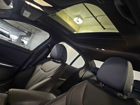 Used 2025 BMW 330i xDrive Sedan w/ Convenience Package image 36