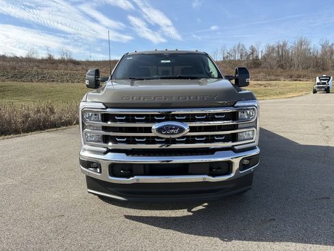 New 2026 Ford F250 Lariat w/ Lariat Premium Package image 8