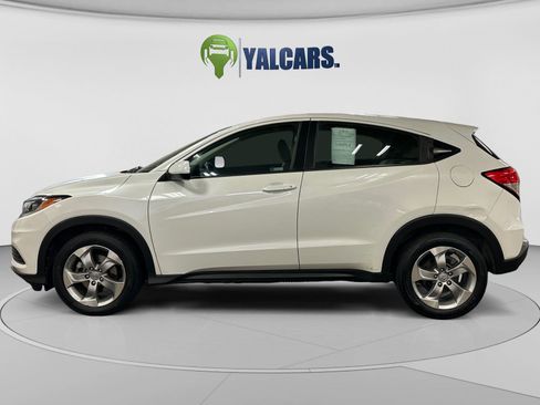 Used 2020 Honda HR-V LX image 2