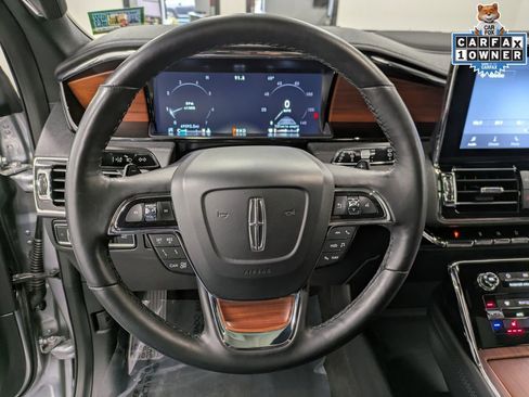 Used 2020 Lincoln Navigator Reserve w/ Luxury Package image 19