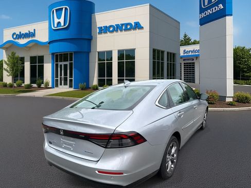 Used 2023 Honda Accord EX-L image 6