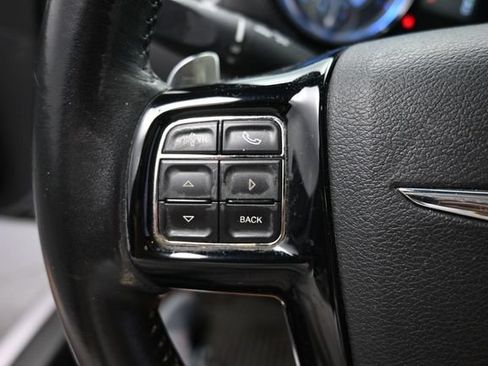 Used 2014 Chrysler 300 S RWD image 30