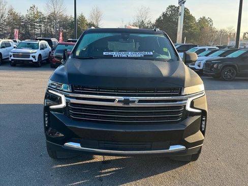Used 2021 Chevrolet Suburban LT w/ Max Trailering Package image 8
