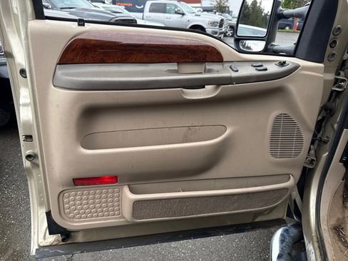 Used 2001 Ford F350 XL image 15