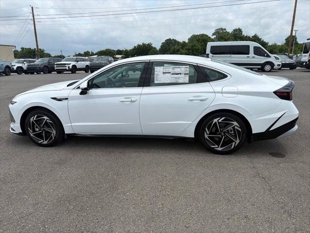New 2026 Hyundai Sonata SEL FWD image 6