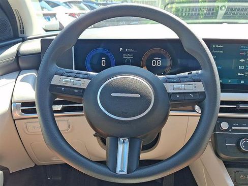Certified 2025 Hyundai Tucson SE AWD/4WD image 44